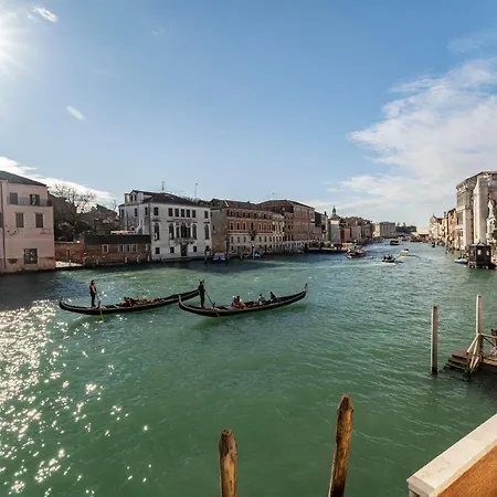 Ca' De Le Colonne - Luxury Grand Canal View Apartamento *