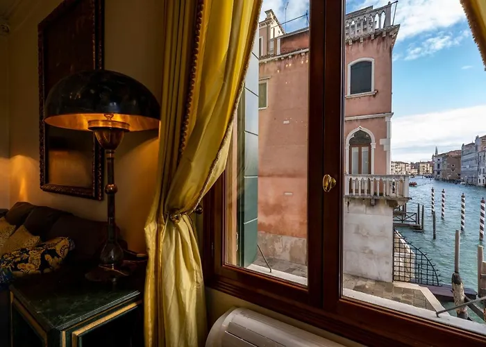 Ca' De Le Colonne - Luxury Grand Canal View דירה ונציה