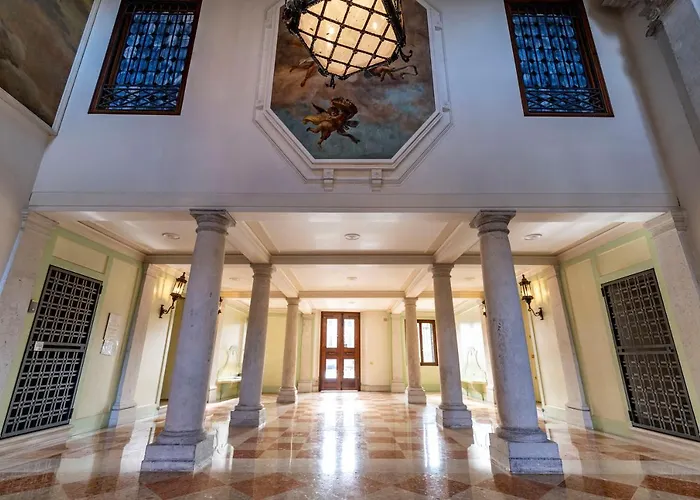 Ca' De Le Colonne - Luxury Grand Canal View דירה *